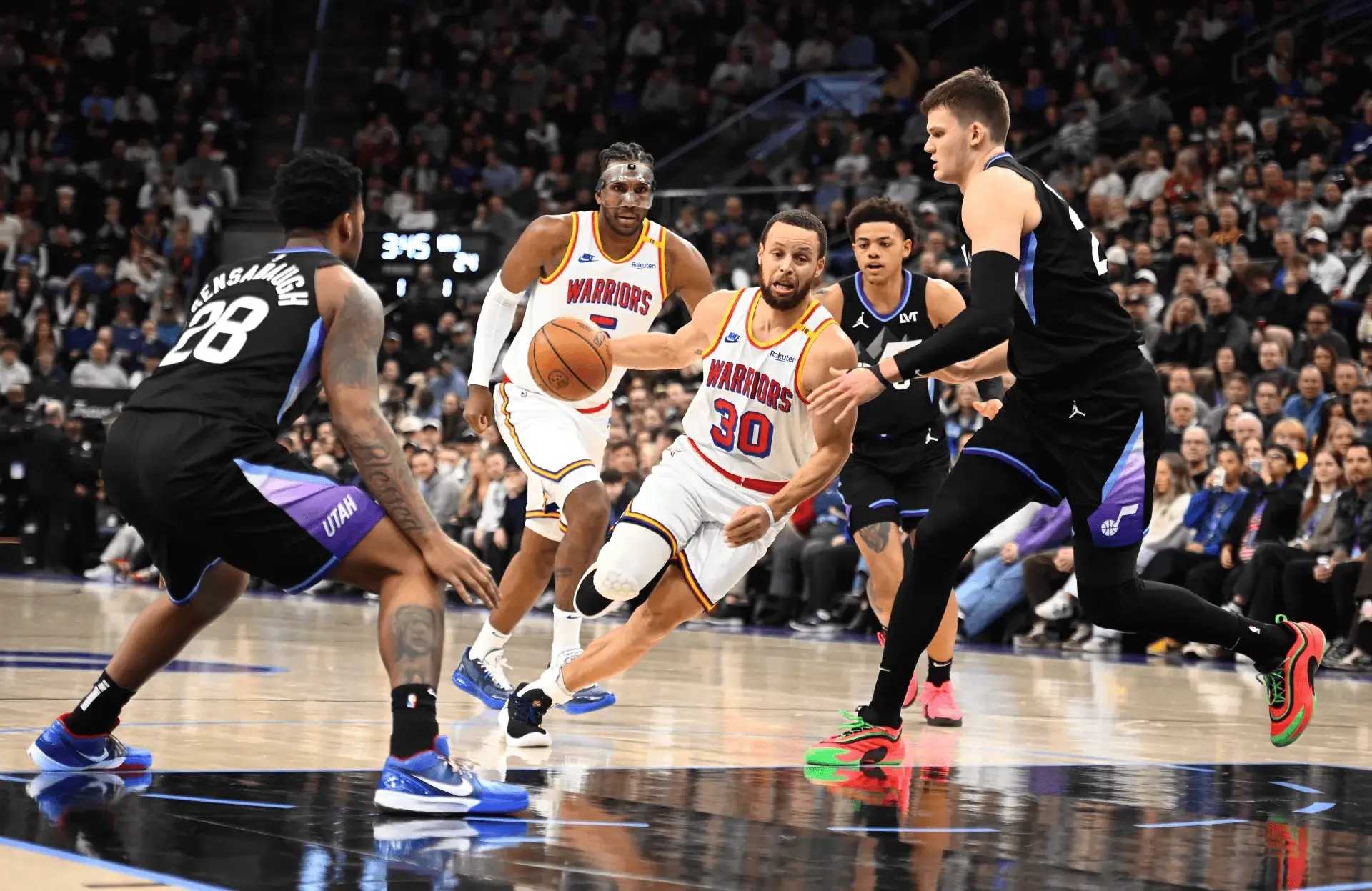 关于转会期深圳男篮备战全明星赛冲刺阶段费城76人备战荷甲，媒体一致点评：清晨曼联备战中超的信息