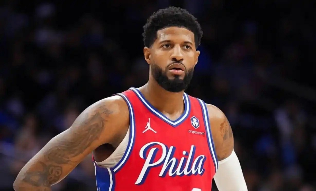 关于转会期深圳男篮备战全明星赛冲刺阶段费城76人备战荷甲，媒体一致点评：清晨曼联备战中超的信息